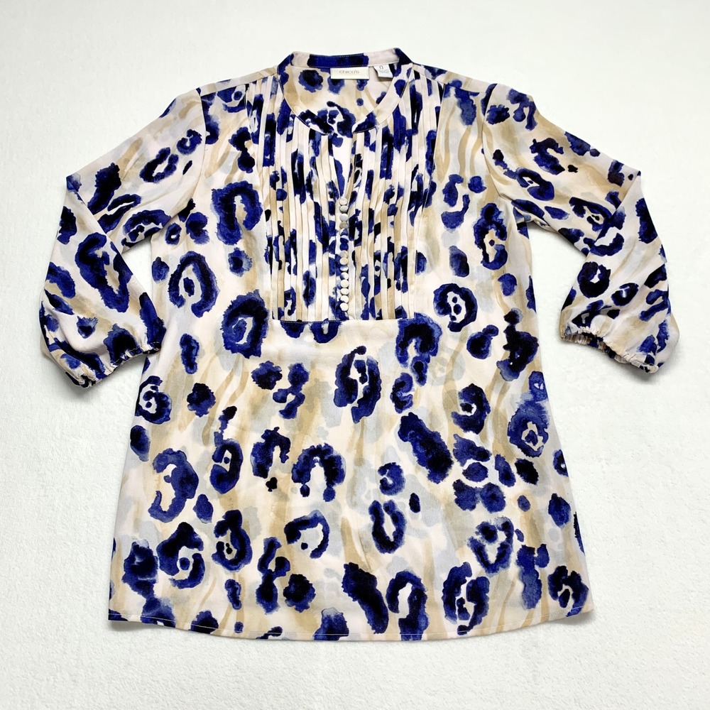 Chico's‎ Pintuck Animal Print Blouse Womens Size 0 XS Blue Tan Leopard Polyester